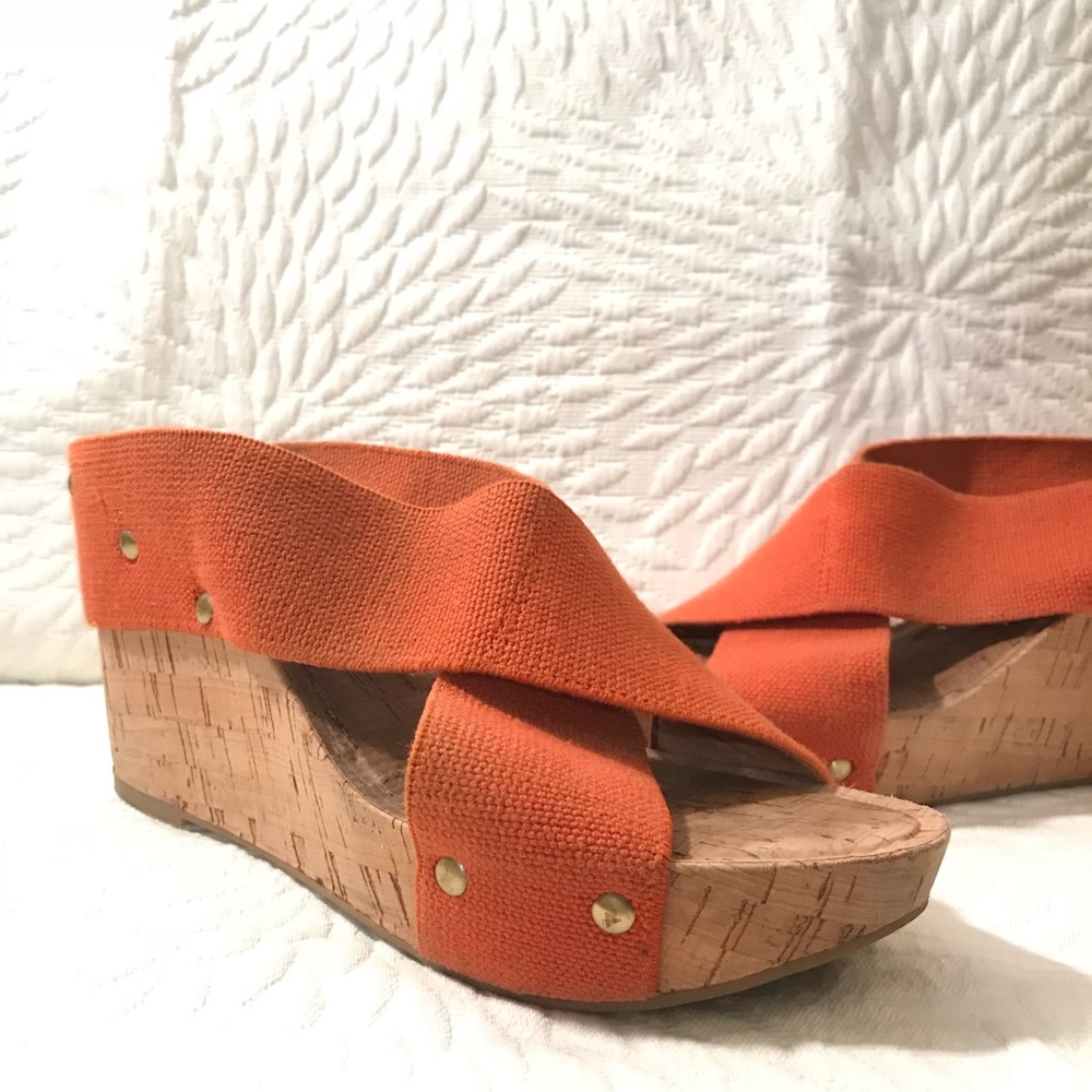 Women platforms